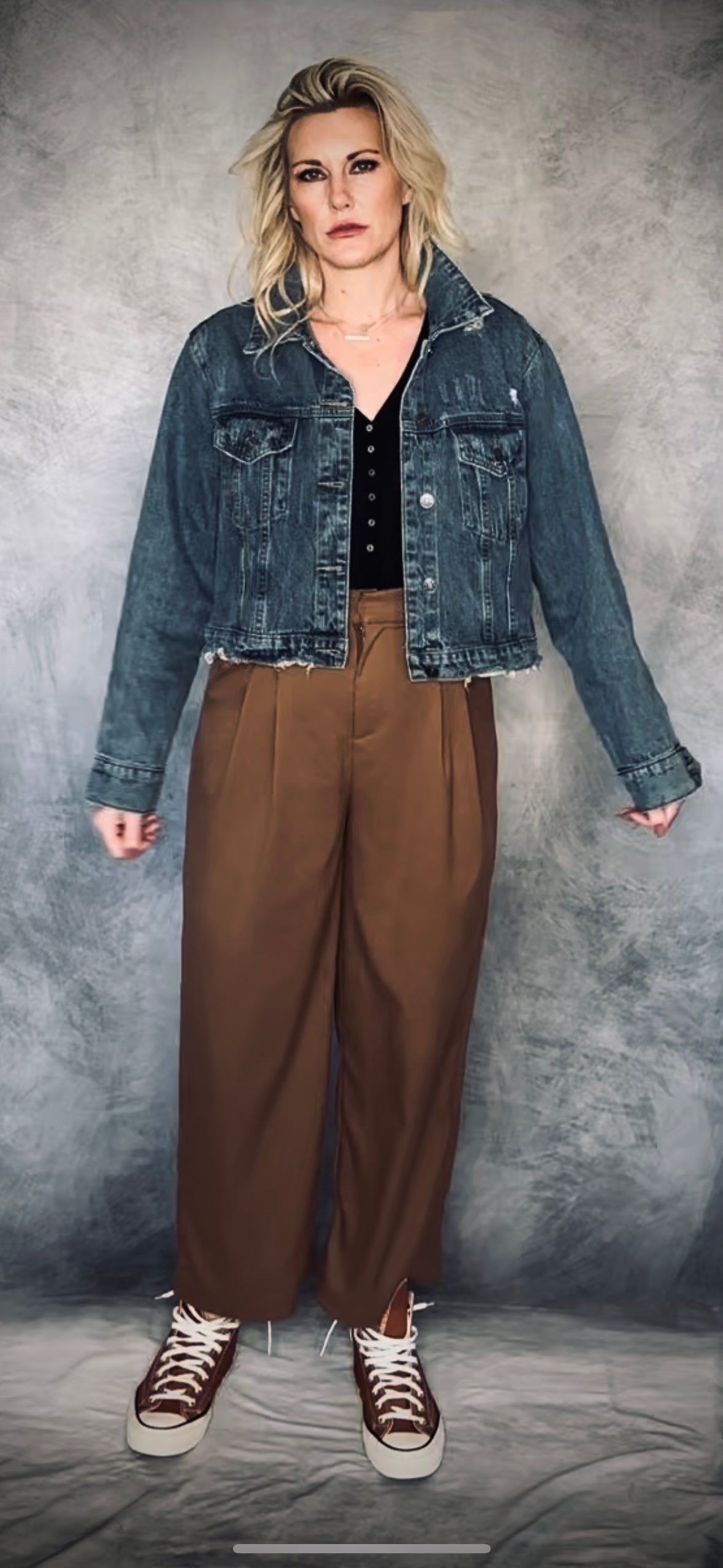 High-Waisted Pintuck Trouser in Fawn